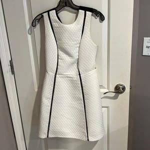 RACHEL Rachel Roy dress with side cut out & hidden 2 side pockets Size 2